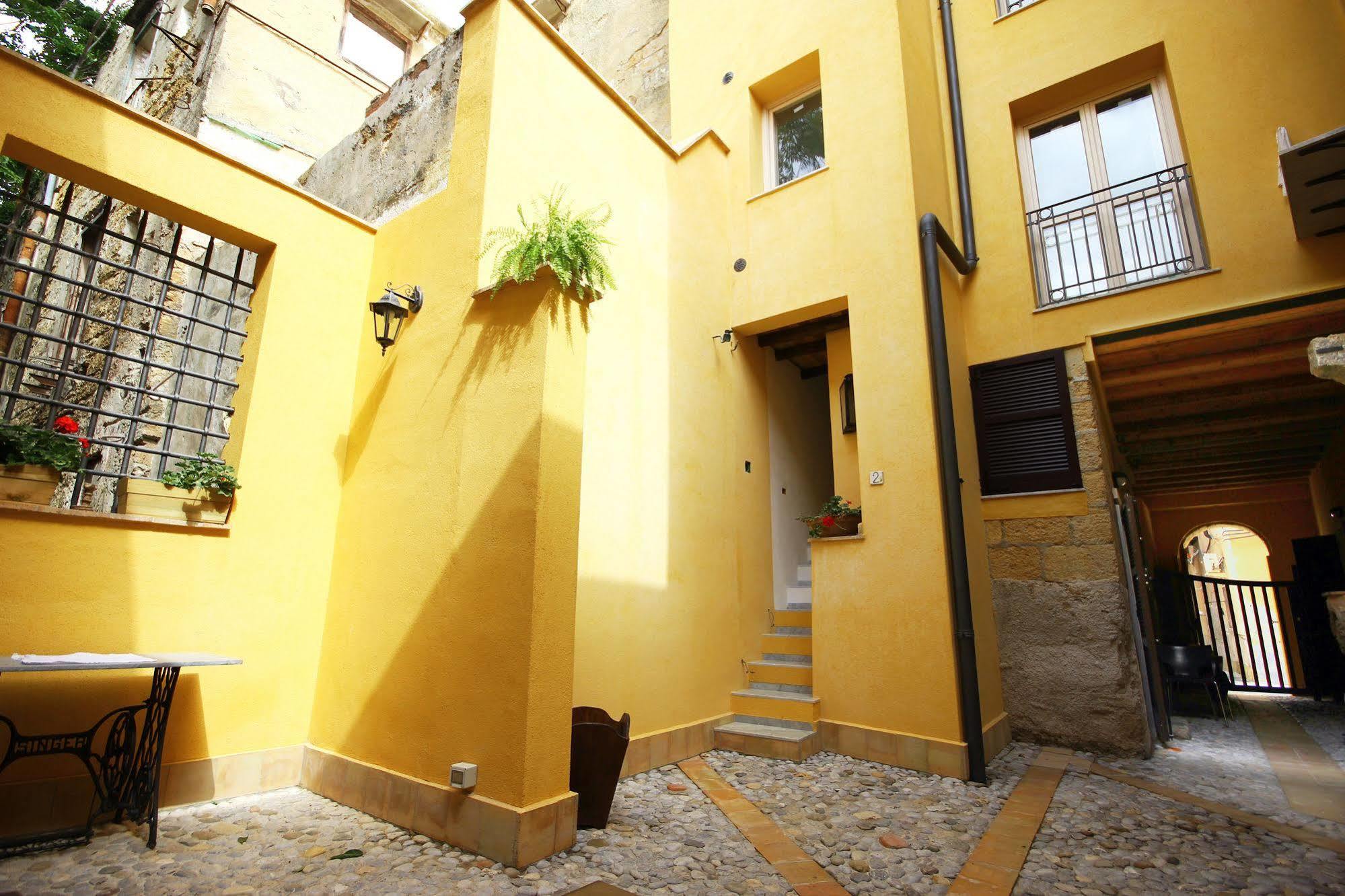 Khalisah Bed & Breakfast Palermo Exterior photo