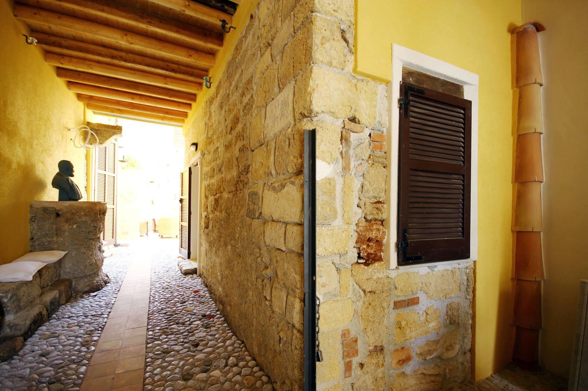 Khalisah Bed & Breakfast Palermo Exterior photo